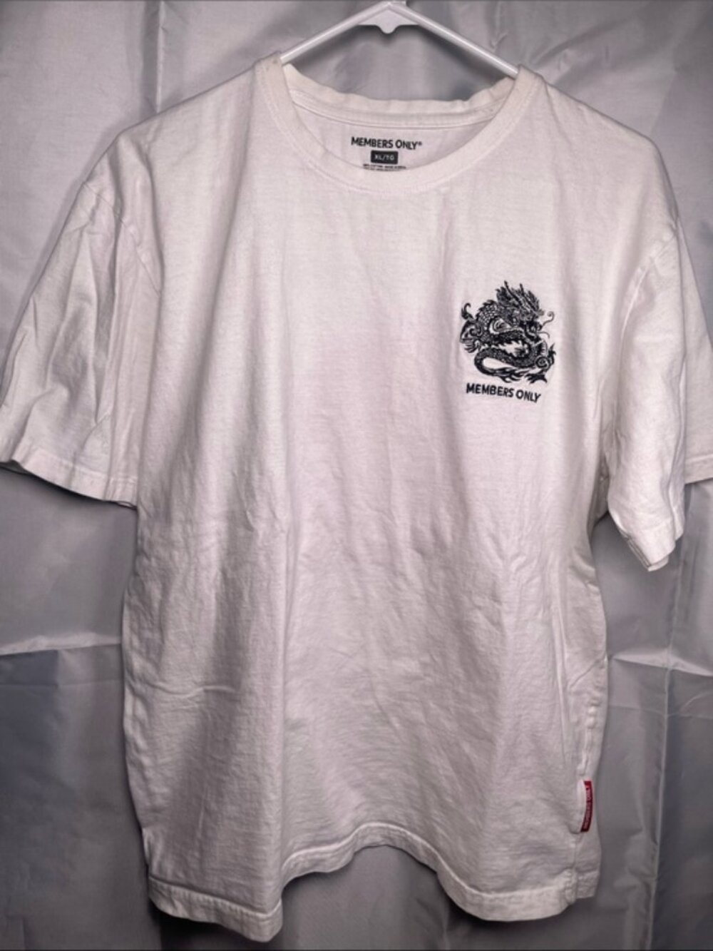 Members Only Streetwear Embroidered Dragon Shirt White Graphic Size XLEUC #5187